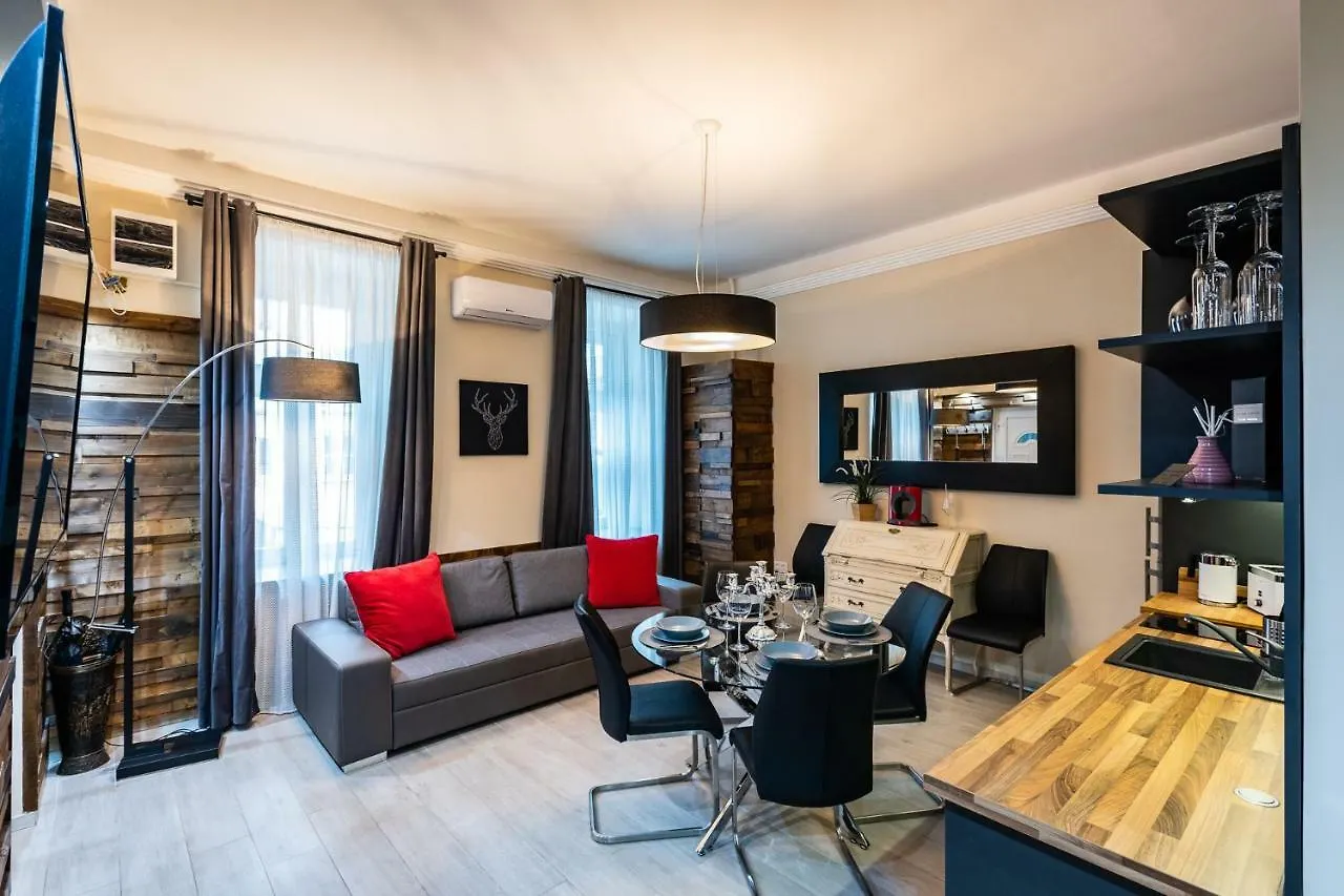 Center Of The Center, The Grand Deluxe Apartment Budapest 0*,