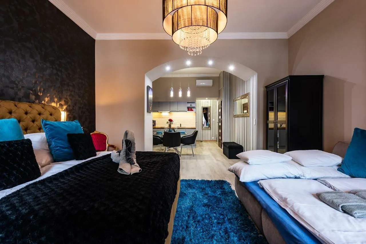 Center Of The Center, The Grand Deluxe Apartment Budapest Hungary